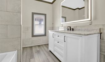 121 Lake St, Akron, OH 44301