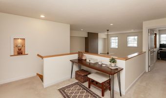 2819 Bristol Dr, Ames, IA 50010