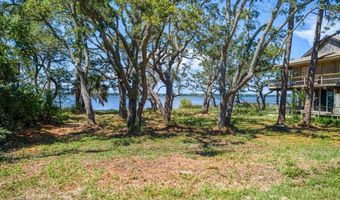175 Harbor Cir, Alligator Point, FL 32346