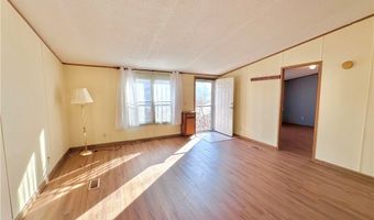 60 Flamingo Ave, Amherst, OH 44001