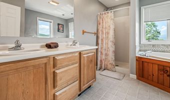 46 Ammonoosuc Dr, Bartlett, NH 03812