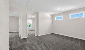 127 Hunter Ridge Dr, Boiling Springs, SC 29316