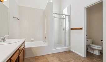 811 Kalpati Crk B, Carlsbad, CA 92008
