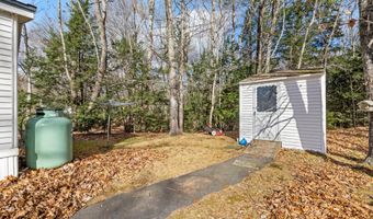 37 Leisure Dr, Alfred, ME 04002