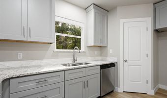 62 Live Oak St, Alvarado, TX 76009