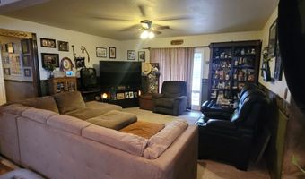 3860 Edwards Ln, Fallon, NV 89406