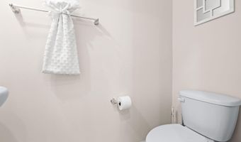 25741 CLAIRMONT MANOR Sq, Aldie, VA 20105