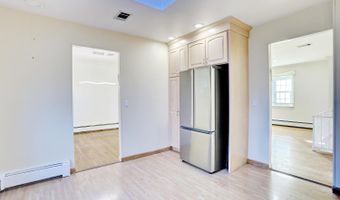 12 Van Gogh Ln, Airmont, NY 10901