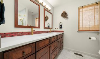 25014 W Nicklaus Way, Antioch, IL 60002