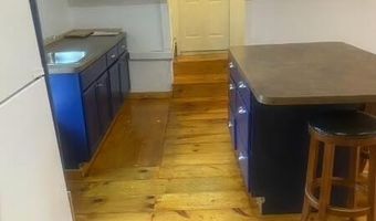 78 High St, Belfast, ME 04915