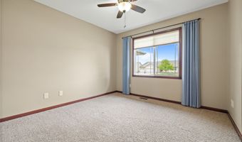 620 28th St SE, Altoona, IA 50009