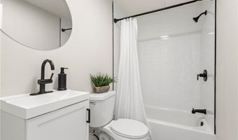 74 Bayview Park, Middletown, RI 02842
