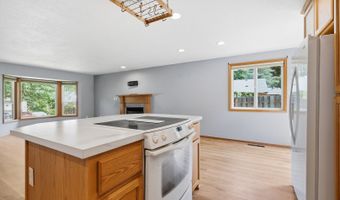 15027 SW BARCELONA Way, Beaverton, OR 97007