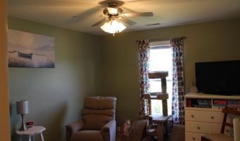 811 Thomas Dr, Angola, IN 46703