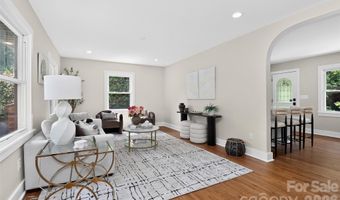 3617 Woodleaf Rd, Charlotte, NC 28205