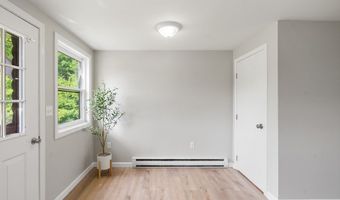742 Daniel Shays Hwy 1F, Athol, MA 01331