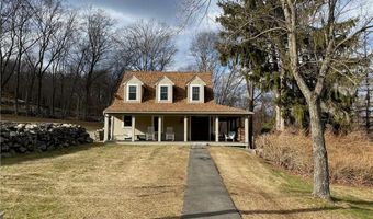 32 Wilbur Rd, Lincoln, RI 02865