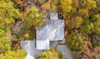 1026 Captain Ave, Aurora, MO 65605