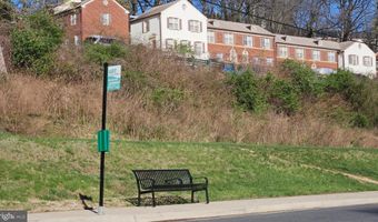 4600 S FOUR MILE RUN Dr 207, Arlington, VA 22204