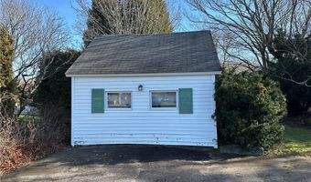 576 Point Judith Rd, Narragansett, RI 02882