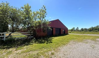 13081 Main Rd, Akron, NY 14001