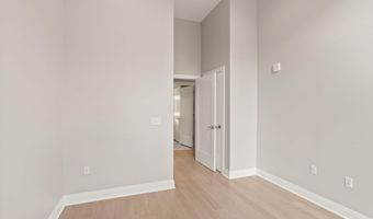 925 N FAIRFAX St 207, Alexandria, VA 22314