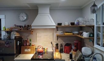 29 Whitney St, Auburn, ME 04210