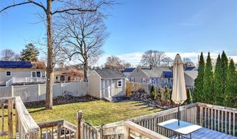 25 Sprague Ave, Lincoln, RI 02865