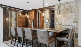 132 Interlachen Rd, Hopkins, MN 55343