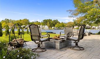250 Shippee Plat Rd, Coventry, RI 02816