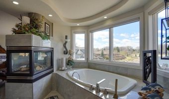 1700 Riverwood Dr, Bismarck, ND 58504