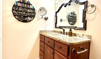 33239 Thompson Rd, Afton, OK 74331