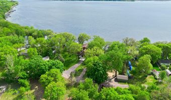 9823 103rd St NW, Annandale, MN 55302