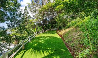 47-348 Mawaena St, Kaneohe, HI 96744