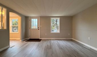 48 Bushey St, Ashland, ME 04732