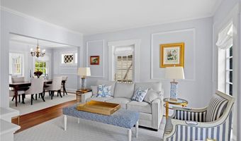 5 Pell St, Newport, RI 02840