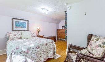 4951 W Liberty Rd, Ann Arbor, MI 48103