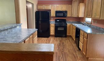 112 Benton St, Austintown, OH 44515