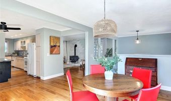21 Carpenter Ave, Barrington, RI 02806