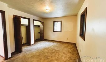 10221 NC Highway 105 S, Banner Elk, NC 28604