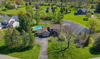 100 Rollingbrook NE, Ada, MI 49301