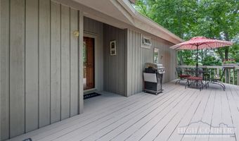 221 White Oak Trl, Banner Elk, NC 28604