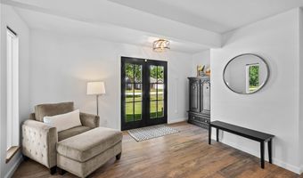 1413 Mayflower Rd, Bentonville, AR 72713