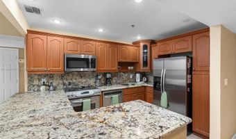 20505 E Country Club Dr PH-38, Aventura, FL 33180