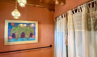 42 Hondo Seco Rd, Arroyo Hondo, NM 87513