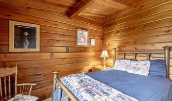 28 Hilltop Rd, Alburgh, VT 05440
