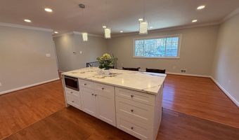 4721 SPRINGBROOK Dr, Annandale, VA 22003