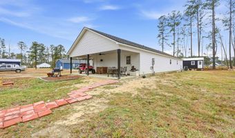160 Leadwood St, Andrews, SC 29510