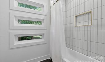 1608 Chippendale Rd, Charlotte, NC 28205
