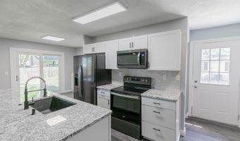 1612 Northridge Rd, Beatrice, NE 68310